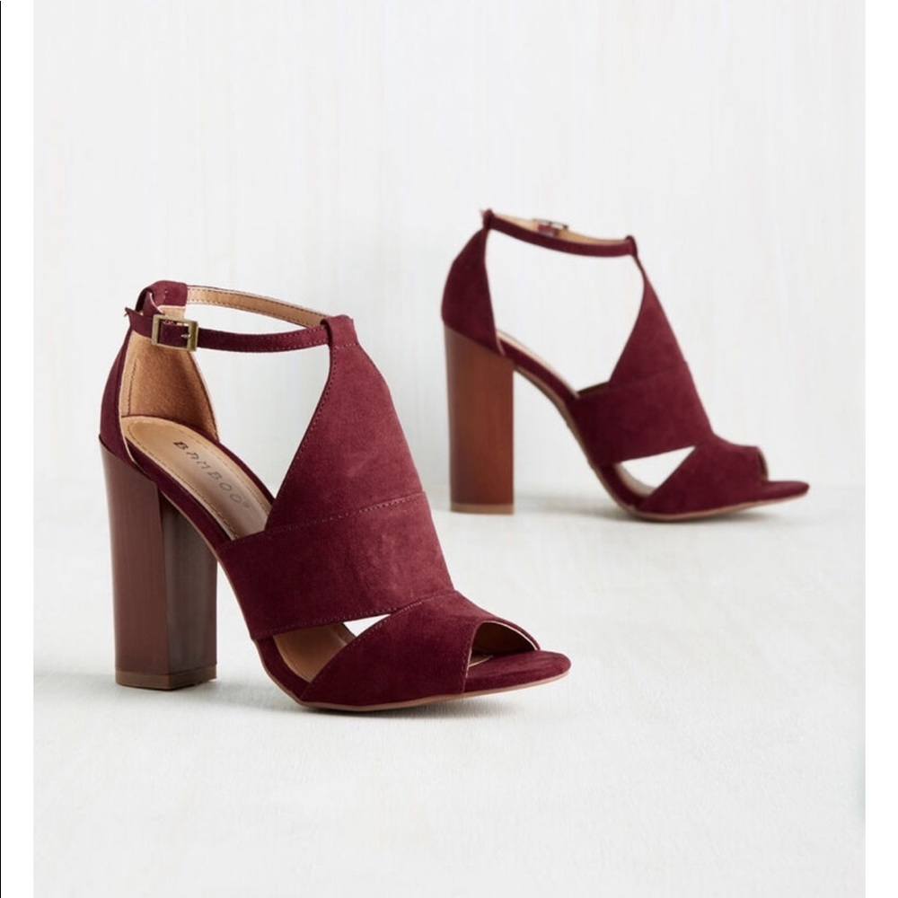 BAMBOO Block Heel in Maroon 6.5